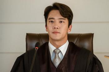 10 Potret Ha Seok Jin di Blind, Jadi Kakak Taecyeon 2PM Sekaligus Hakim yang Perfeksionis