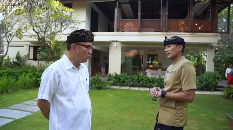 Potret Rumah Mewah Tantowi Yahya (YouTube/Sandiuno TV)