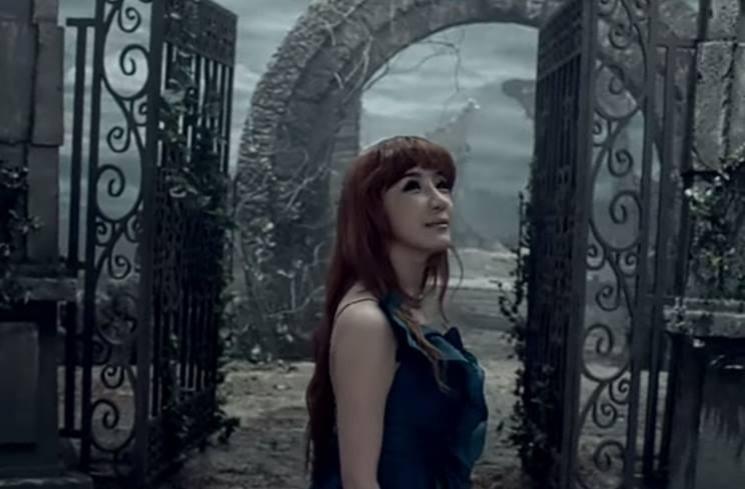 MV Kpop Dengan Konsep Kerajaan. (YouTube/2NE1)