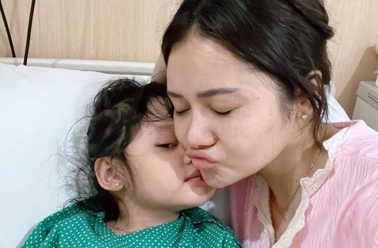 Potret Mawar AFI Dampingi Anak Opname di RS (Instagram/@mysamawar)
