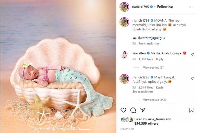 Baby Moana anak Ria Ricis pakai kostum mermaid. (Instagram/riaricis1795)
