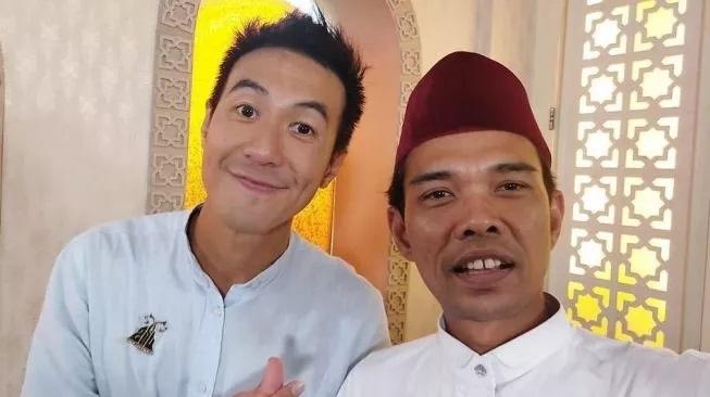 Daniel Mananta dan Ustaz Abdul Somad [Instagram/ustadzabdulsomad_official]