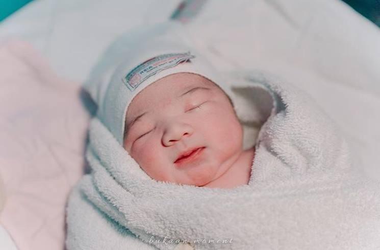 Potret Wajah Puti Sabai Anak Kedua Irish Bella. (Instagram/@_irishbella_)