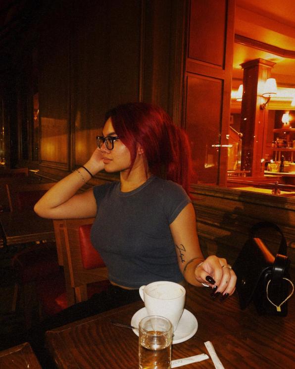 Foto Shafa Harris dengan rambut merah. (Instagram/@shafaharris)