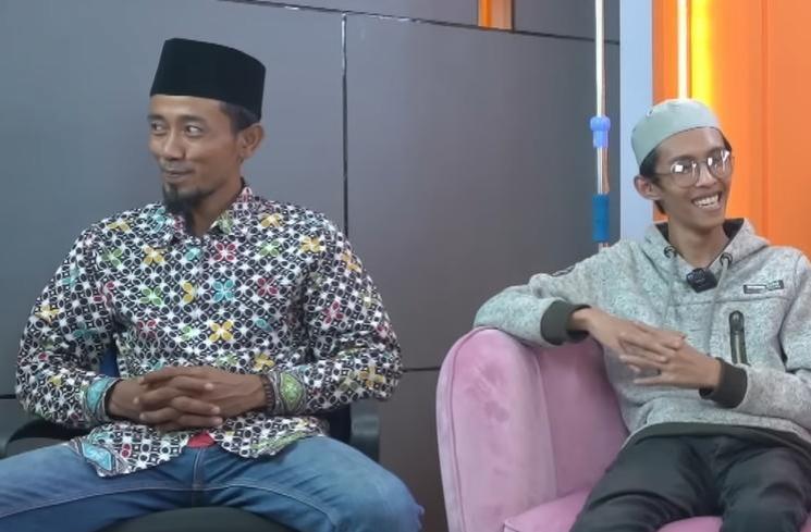 Rahasia Gus Samsudin yang dibongkar mantan kameramen (YouTube/Richard Lee)