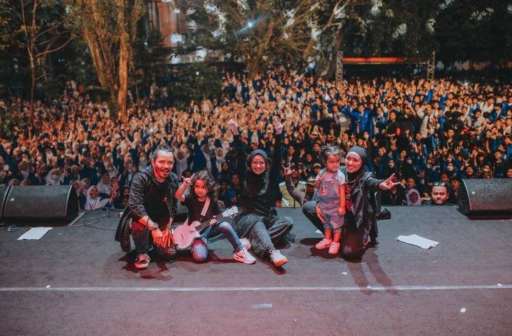 Potret Chua Kotak Berhijab (instagram/@chuakotak)