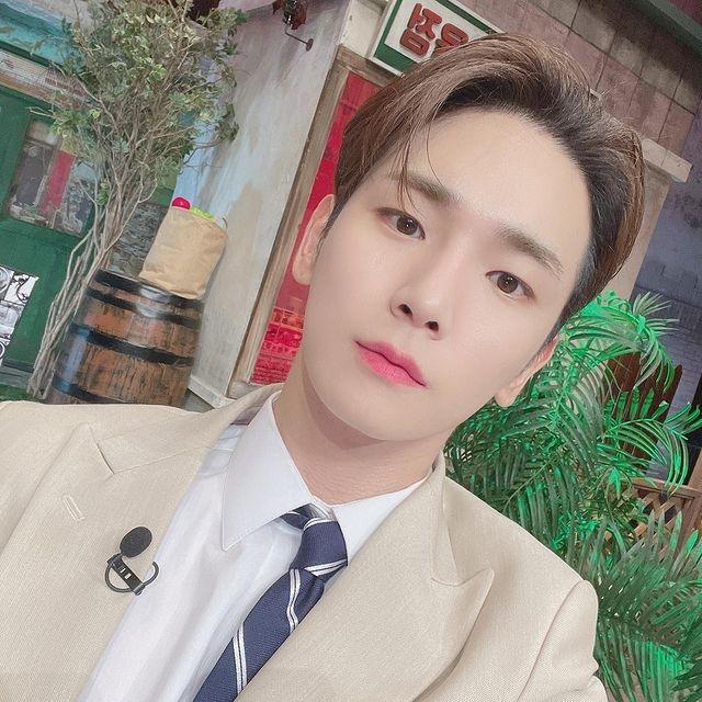Idol Asli Korea yang Fasih Berbahasa Inggris (Instagram/@bumkeyk)