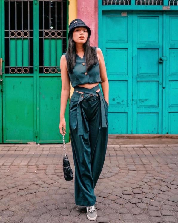 Potret Tiffany Joy istri Chef Arnold. (Instagram/@tiffanysoetanto)