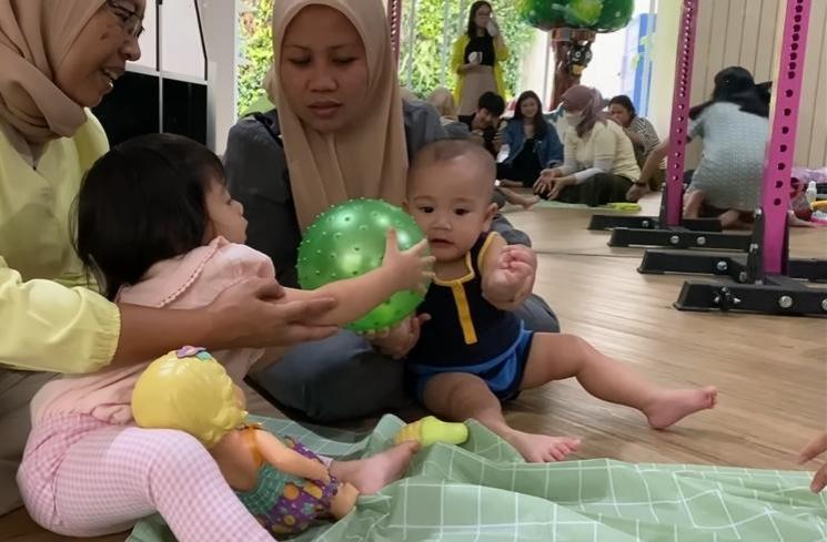Momen Rayyanza Sekolah Hari Pertama. (YouTube/Rans Entertainment)