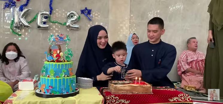 potret ulang tahun anak Citra Kirana dan Rezky Aditya(YouTube/Ciky Citra Rezky)