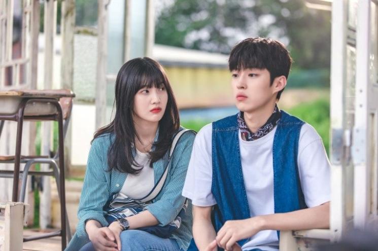 Potret Baek Sung Chul di Once Upon a Small Town (Soompi)