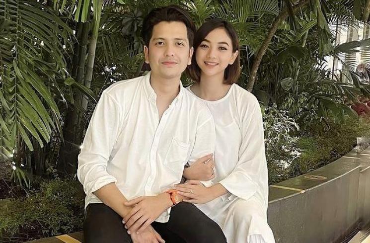 Perjalanan Cinta Glenca Chysara dan Rendi Jhon. (Instagram/glencachysaraofficial)