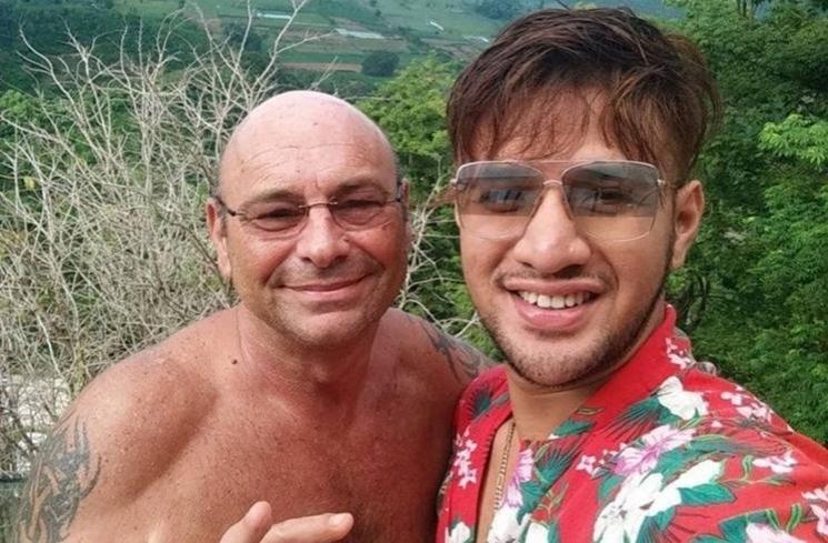 Potret Kebersamaan Artis dan Mertua (instagram/@ammarzoni)