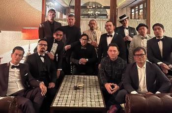 13 Potret Anniversary Geng Motor Prediksi, Dinner Mewah sambil Tukar Kado