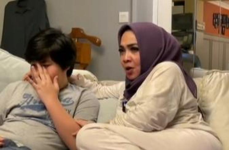 Gavrel dan Mama Rieta (tiktok/@lopyumor)