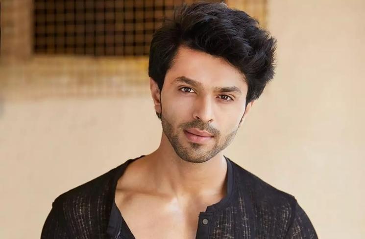 Artis Bollywood Tewas Secara Misterius (imdb)