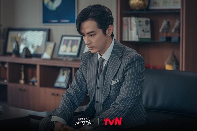 Potret Kwon Yool di Mental Coach Jegal (Instagram/@tvn_drama)