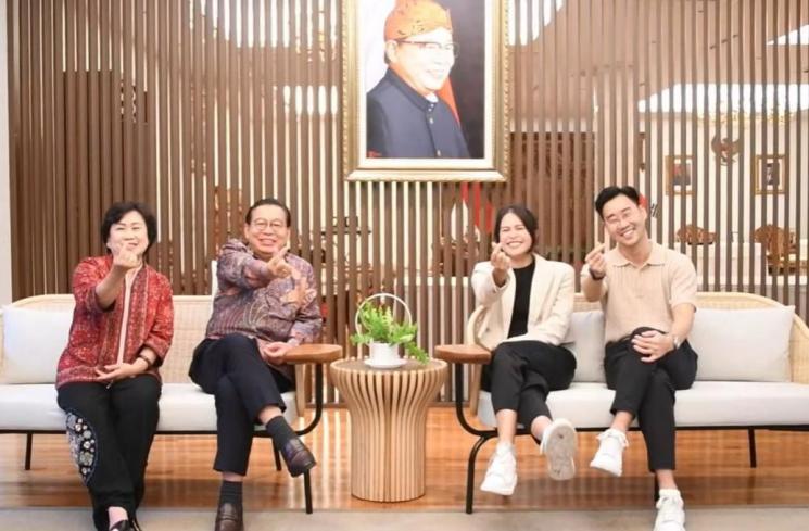 Maudy Ayunda dan Jesse Choi (Youtube/indonesianinseoul)