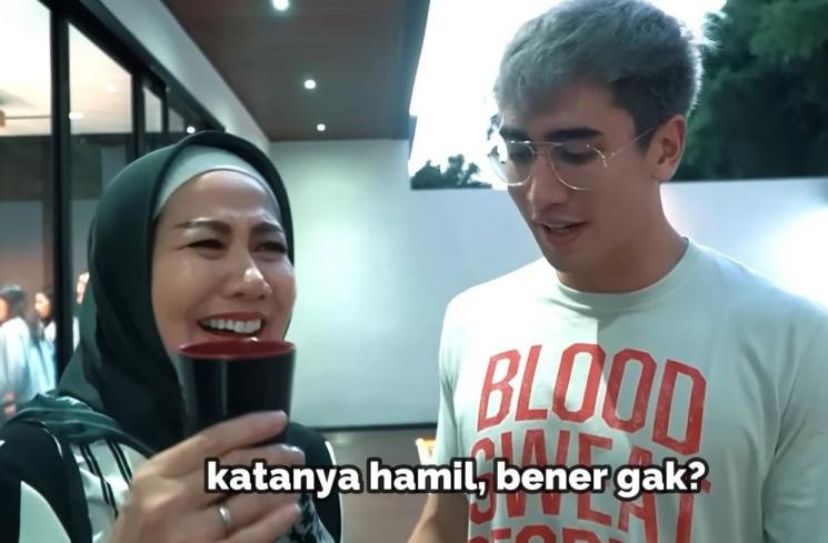 Venna Melinda dan Verrell Bramasta. (YouTube/VRL Bramasta)