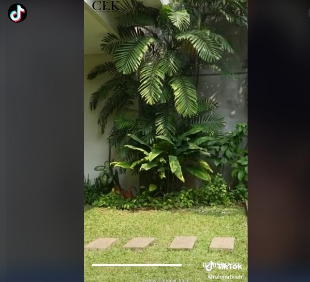 Potret rumah Cinta Laura. (TikTok/rahmatkiehl)