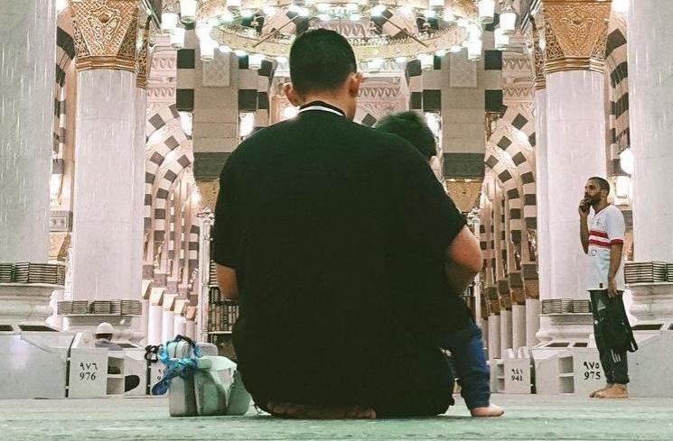 Potret Citra Kirana Berangkat Umroh (Instagram/@thereal_rezkyadhitya)