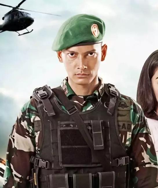 Potret Artis Pria Pakai Seragam TNI. (Instagram/doeatandacinta)