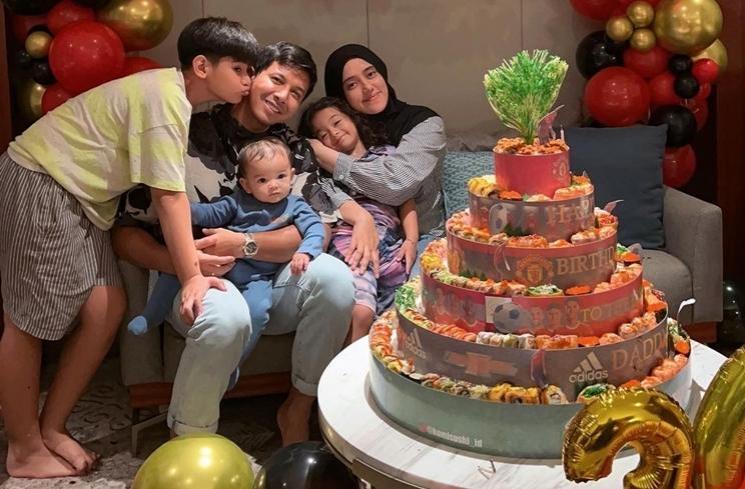 Momen Ultah Sonny Septian ke-36 (instagram/sonnyseptian)