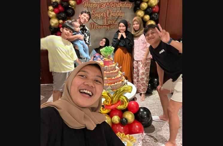 Momen Ultah Sonny Septian ke-36 (instagram/sonnyseptian)