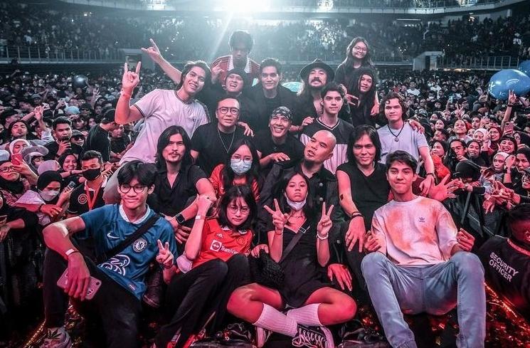 Potret Kedekatan Anak-Anak Personel Dewa 19 (Instagram/elelrumi)