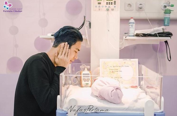 Momen Istri Evan Marvino Melahirkan. (Instagram/@evanmarvino)