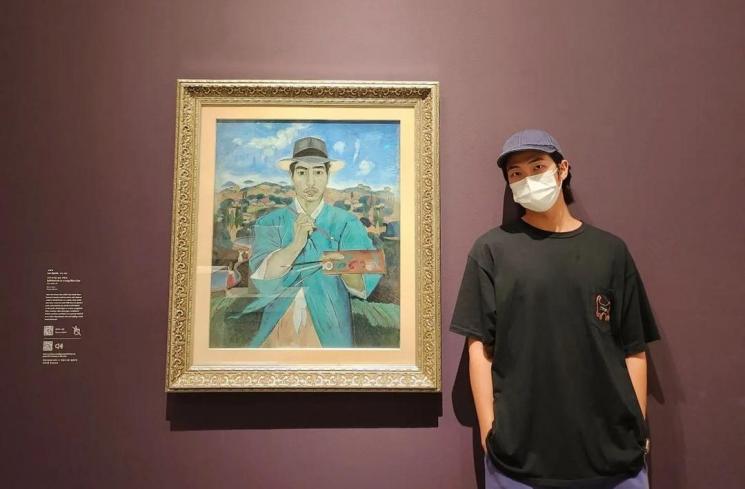 RM BTS di pameran seni LACMA (Instagram/@rkive)