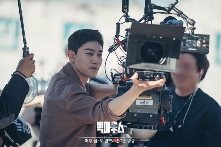 Potret di Balik Layar Big Mouth (Instagram/@mbcdrama_now)