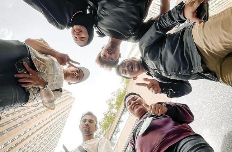 Potret PNS Rans Entertainment di New York. (Instagram/@shela_lala96)