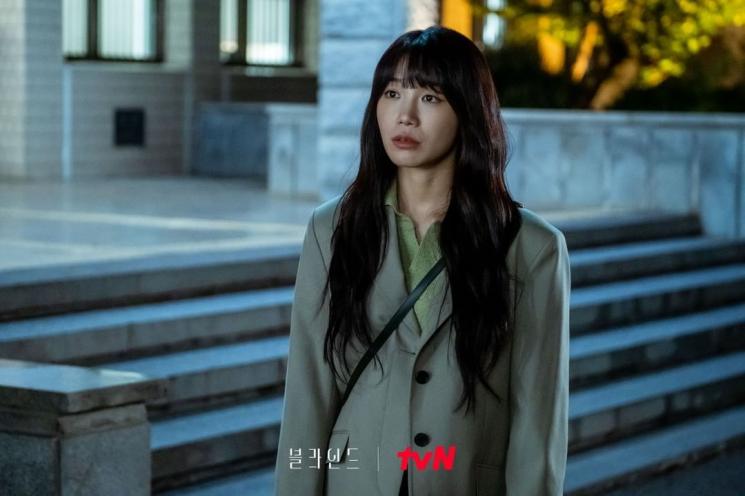 Pesona Jung Eun Ji di Blind (Instagram/@tvn_drama)