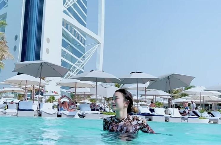 Potret Jessica Jane Nginap di Hotel 40 Juta. (YouTube/Jessica Jane)