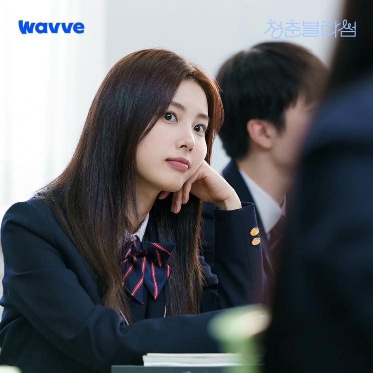 Potret Pemain Seasons of Blossom (Instagram/@wavve.official)