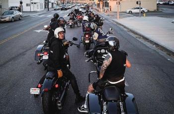 13 Potret Geng Prediksi Motoran di Amerika Selama 9 Jam, Gokil!