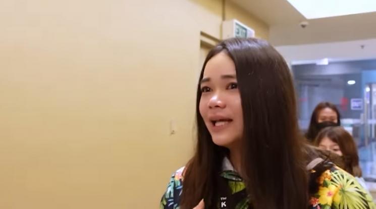 Momen Olivia Allan Sewa Bioskop.(YouTube/The Sumargo's)