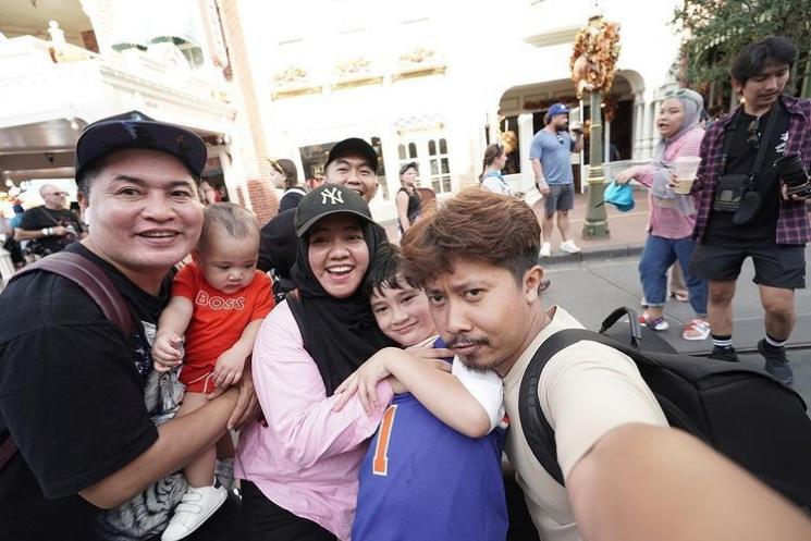 Momen Seru PNS Liburan di Amerika. (Instagram/shela_lala96)
