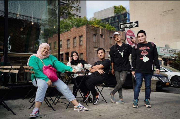 Momen Seru PNS Liburan di Amerika. (Instagram/shela_lala96)