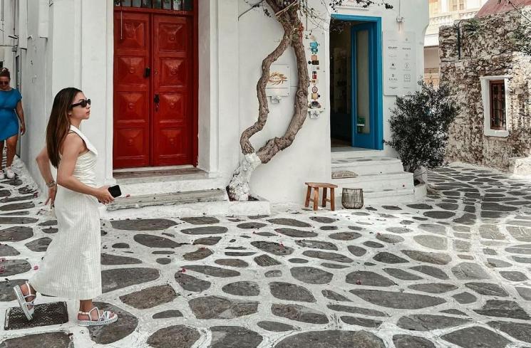 Potret Nikita Willy di Mykonos (Instagram/nikitawillyofficial94)