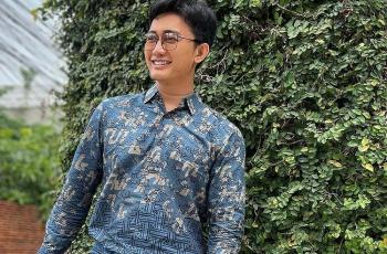 8 Potret Terkini Boby Tince Usai Bercerai, Dapat Petunjuk Setelah Umrah