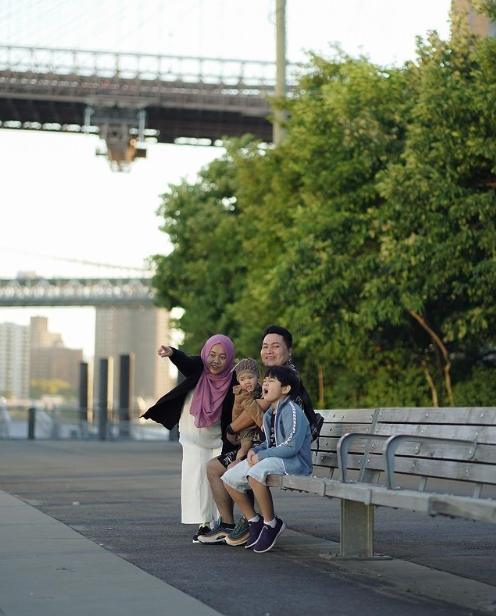 Momen Seru PNS Liburan di Amerika. (Instagram/shela_lala96)