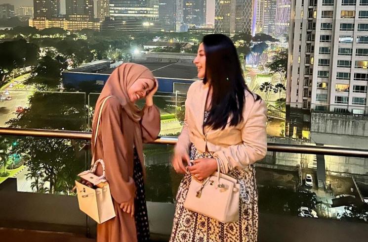 Lesti Kejora dan Margin Wieheerm (Instagram/@lestykejora)