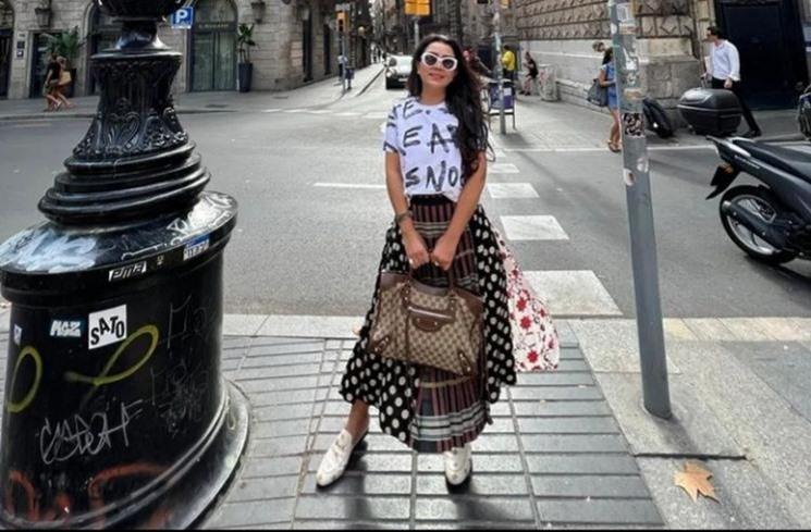 Gaya Liburan Mayangsari di Italia. (Instagram/@mayangsari_official) 