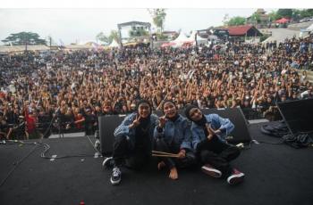 3 Momen Seru JogjaROCKarta Hari Kedua: Perempuan dan Anak-anak Juga Bisa Nge-Rock!