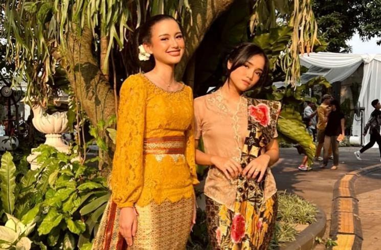 Potret Fuji di Tedak Siten Ameena (Instagram/fuji_an)