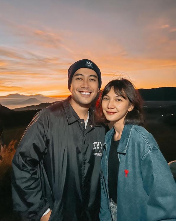 Potret Artis Liburan di Bromo(Instagram/@vidialdiano)