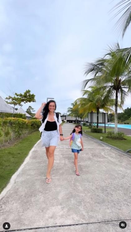 Potret Alexandra Gottardo liburan di Pulau Bintan. (Instagram/@got_alex)
