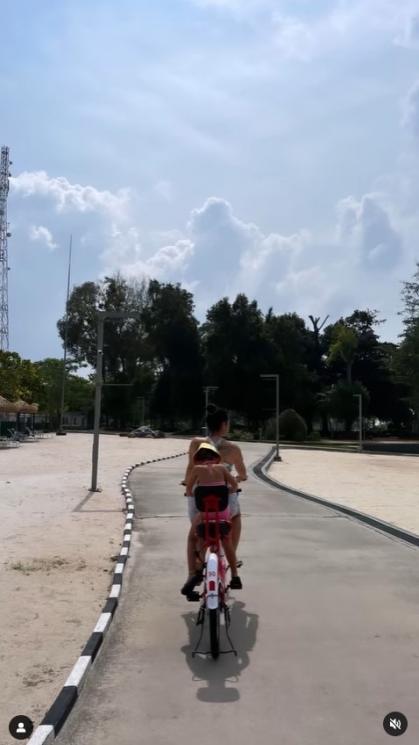 Potret Alexandra Gottardo liburan di Pulau Bintan. (Instagram/@got_alex)